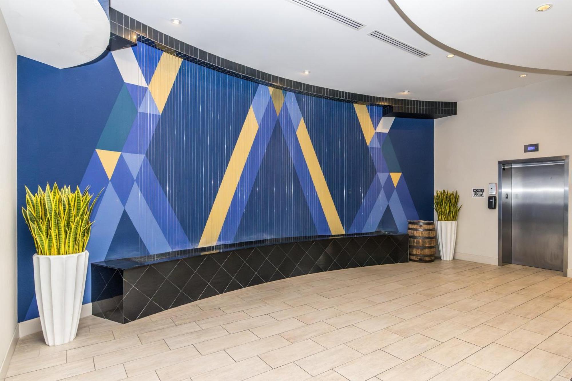 Holiday Inn Express & Suites Downtown Louisville By Ihg Eksteriør bilde